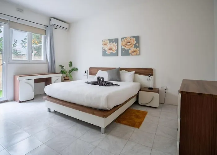 3bd Charming House With Terrace, Fireplace And Bbq Saint Julian's