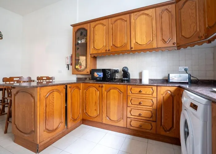 아파트 3bd Charming House With Terrace, Fireplace And Bbq *