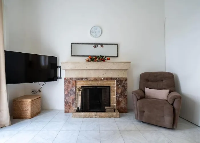 3bd Charming House With Terrace, Fireplace And Bbq 아파트