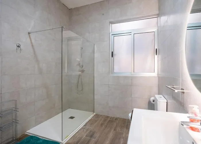 3bd Charming House With Terrace, Fireplace And Bbq *