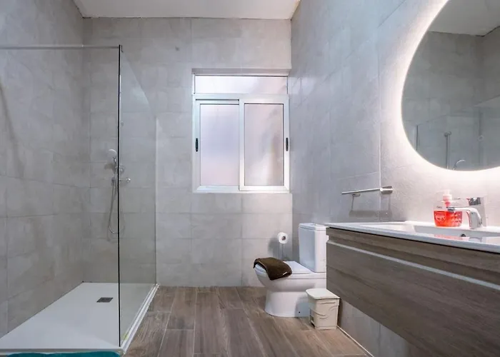 3bd Charming House With Terrace, Fireplace And Bbq *