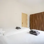 3bd Charming House With Terrace, Fireplace And Bbq Διαμέρισμα