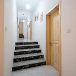 아파트 3bd Charming House With Terrace, Fireplace And Bbq *