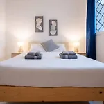 3bd Charming House With Terrace, Fireplace And Bbq
