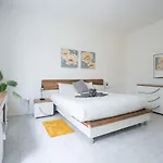 3bd Charming House With Terrace, Fireplace And Bbq Διαμέρισμα *