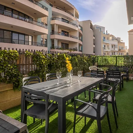 Apartamento 3bd Charming House With Terrace, Fireplace And Bbq *