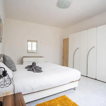 3bd Charming House With Terrace, Fireplace And Bbq Appartement San Ġiljan