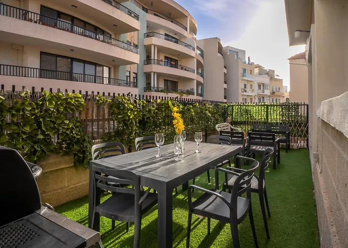 Apartman 3bd Charming House With Terrace, Fireplace And Bbq *