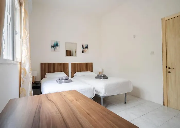 3bd Charming House With Terrace, Fireplace And Bbq *