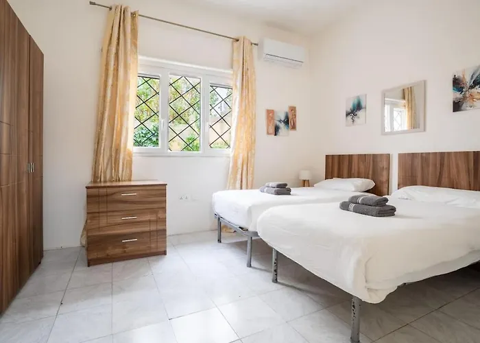 3bd Charming House With Terrace, Fireplace And Bbq Apartman San Ġiljan